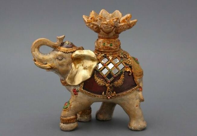 elephant amulet-a symbol of longevity and wisdom